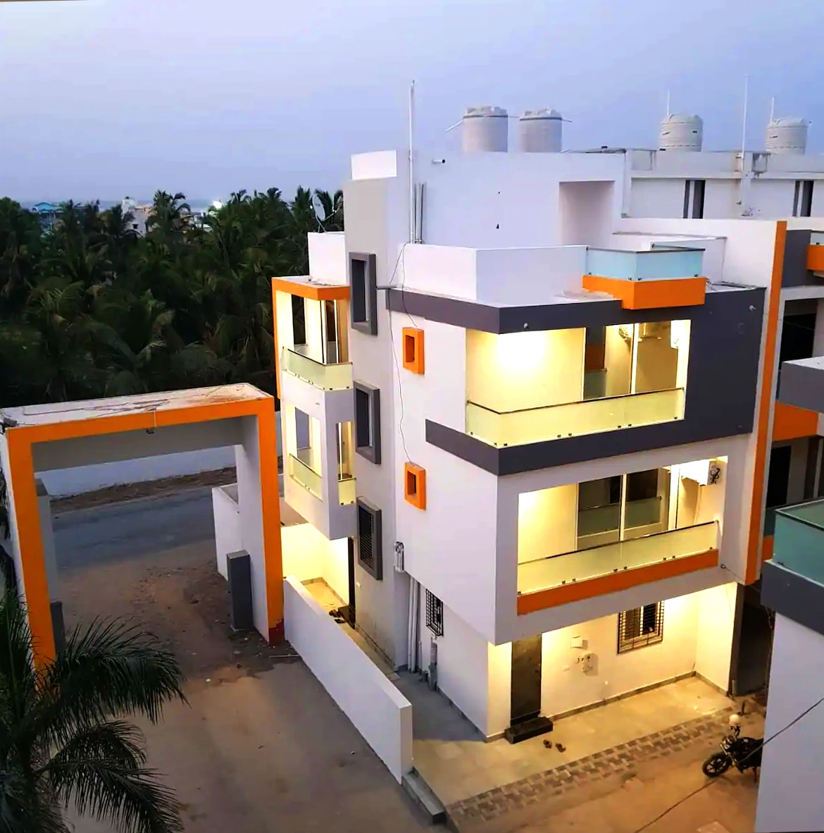 4BHK